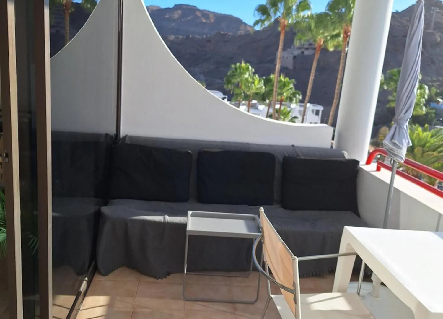 El Cardenal Casa Lise Playa Del Curaアパートメント スペイン